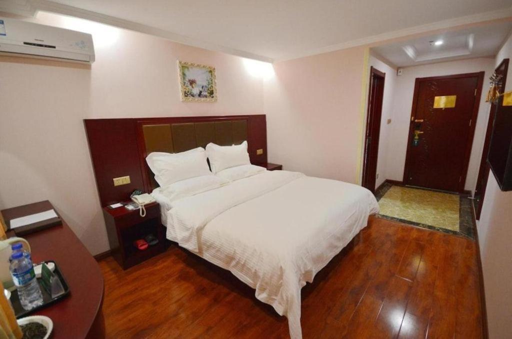 Greentree Inn Linyi Feixian Jianshe Road Express Hotel Exterior photo